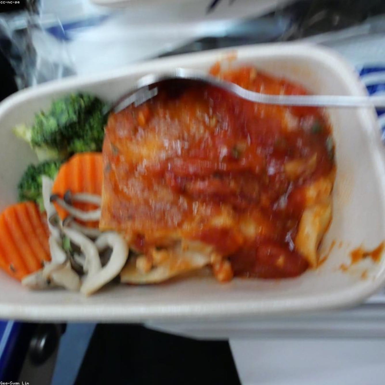 Airport and Duty-Free Beverage Counters using disposable tableware